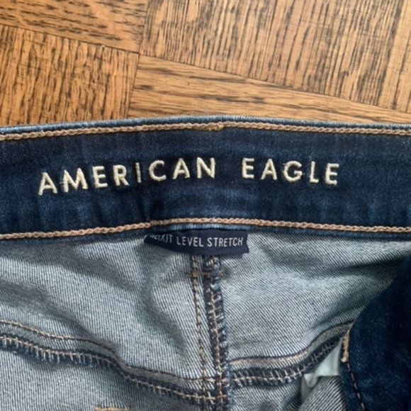 denim shorts. - Picture 3 of 5